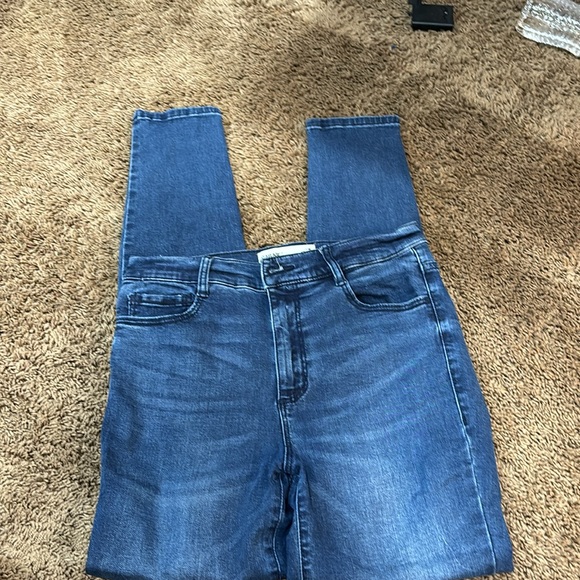 Woman’s  skinny jeans - Picture 2 of 3